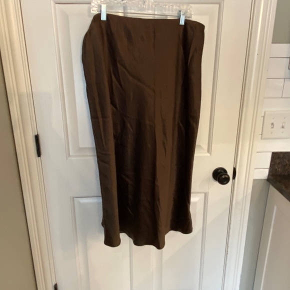 New! Vince satin Slip Midi Skirt Nut Brown silk 1X plus size nwot 33409 - Picture 8 of 13